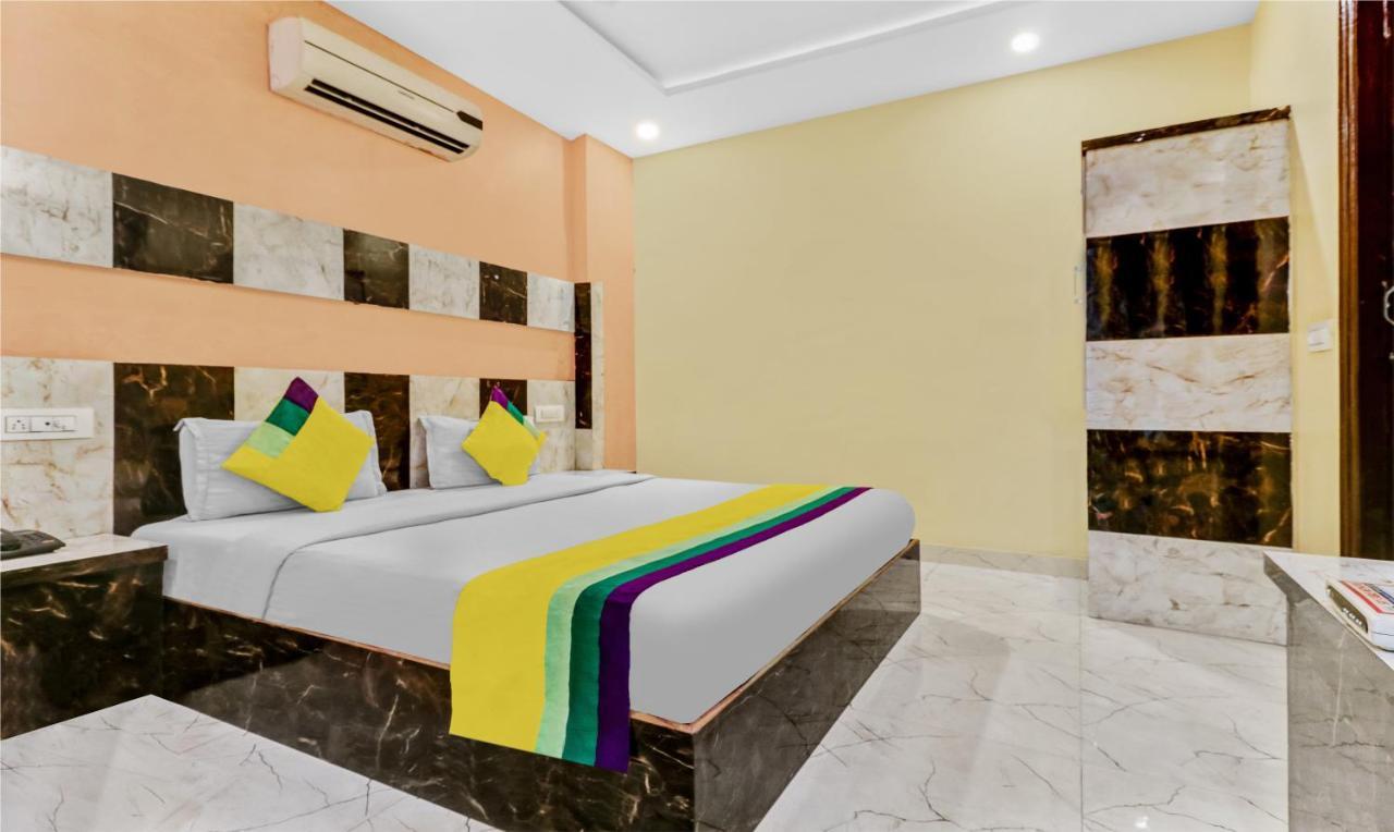 Itsy Hotels Royal Residency Sohana Exterior photo