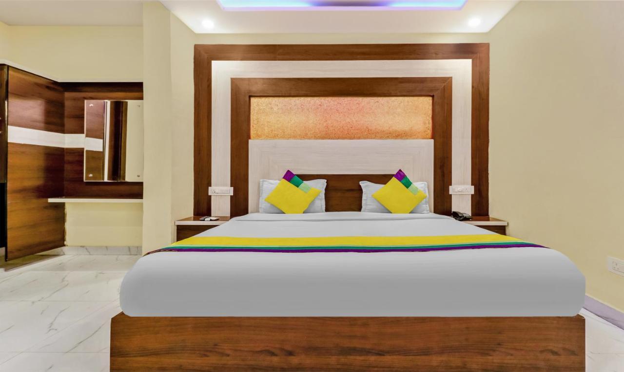 Itsy Hotels Royal Residency Sohana Exterior photo