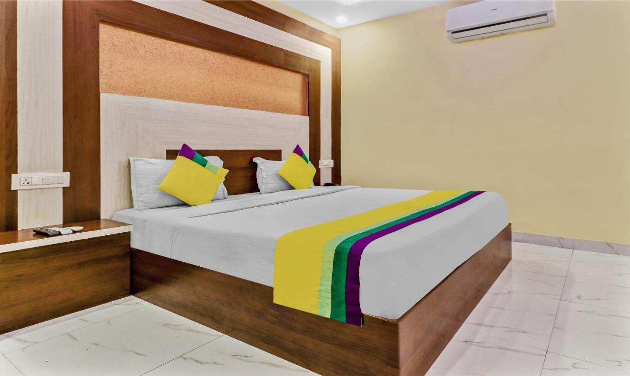 Itsy Hotels Royal Residency Sohana Exterior photo