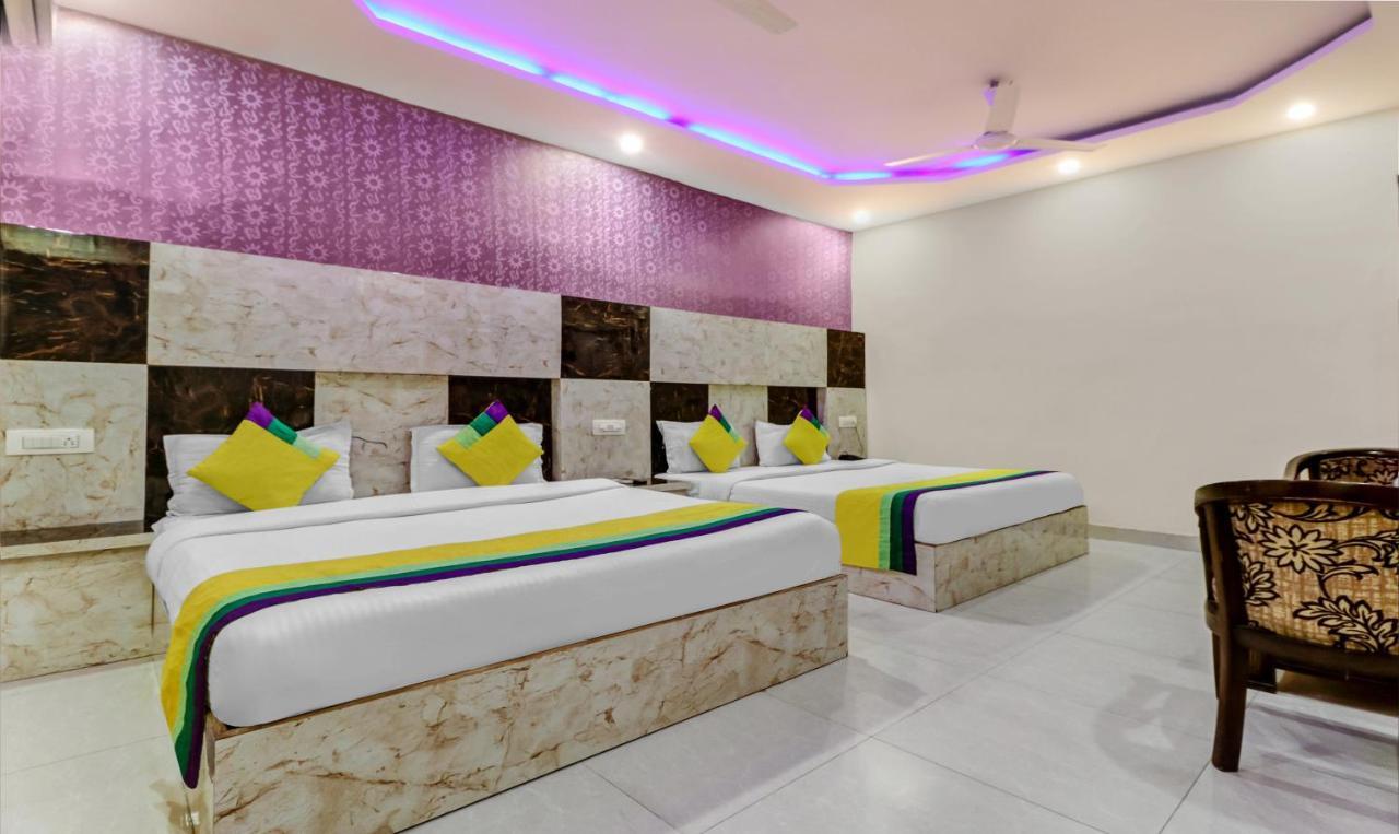 Itsy Hotels Royal Residency Sohana Exterior photo