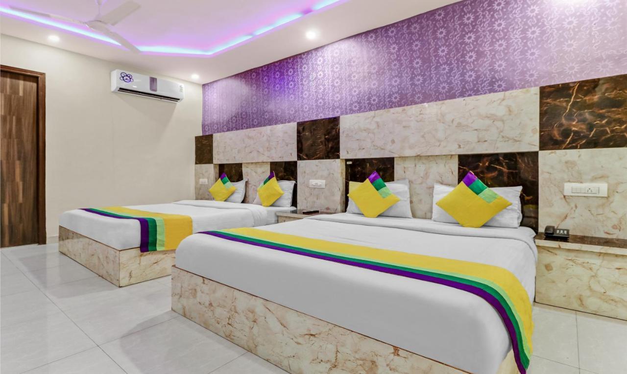 Itsy Hotels Royal Residency Sohana Exterior photo